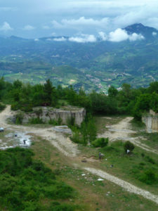 Ascoli-vista-dall-Cave-di-S-Marco-225x300